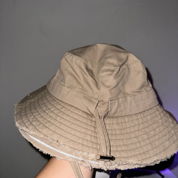 New bucket hat - Picture 4 of 4